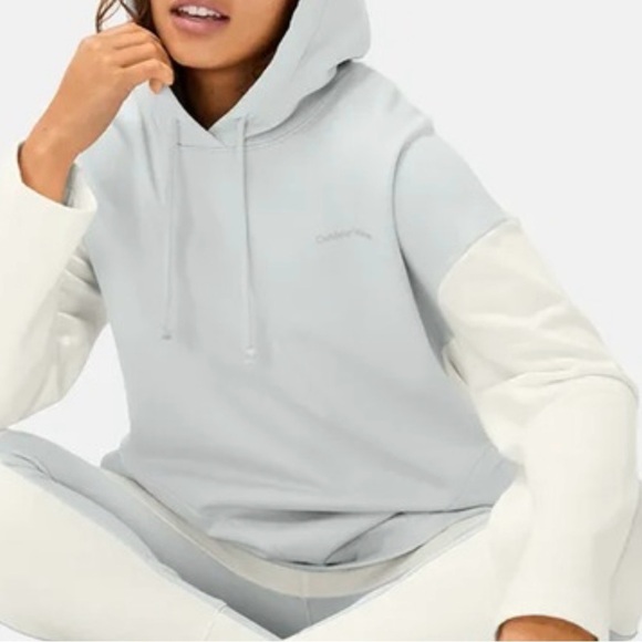 Outdoor Voices Sweaters - Outdoor Voices Oversized Hoodie - Size XS